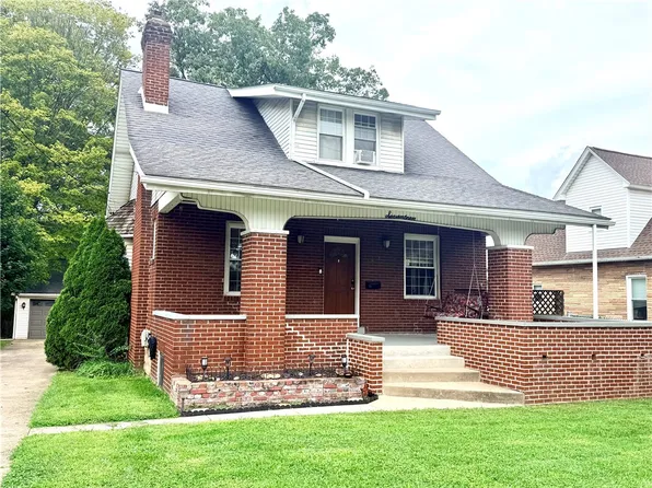 17 S Johnson Rd, Houston, PA 15342