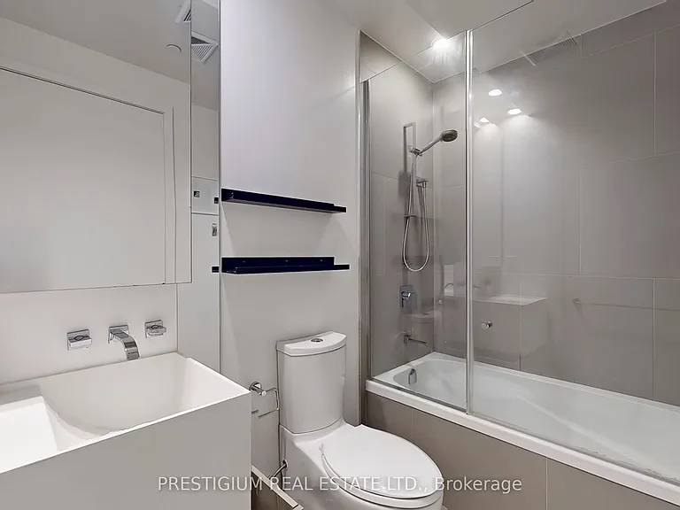 1 Bloor St E #4204 — Photo 18