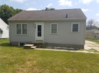 651 Newton St, Waterloo, IA 50703