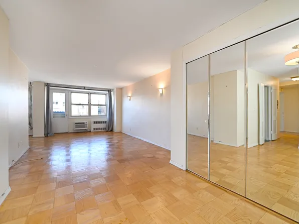 35 Seacoast Terrace image 1 of 21