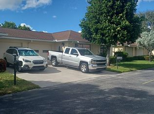 9825 Walnut Tree Way #B, Boynton Beach, FL 33436