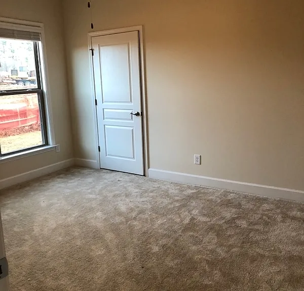 128 Stamford Ave — Photo 9