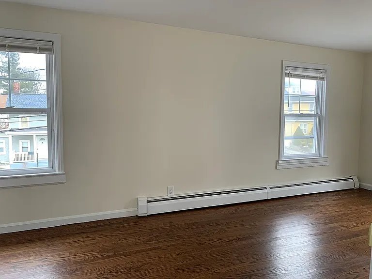 24 Hall Ave — Photo 20