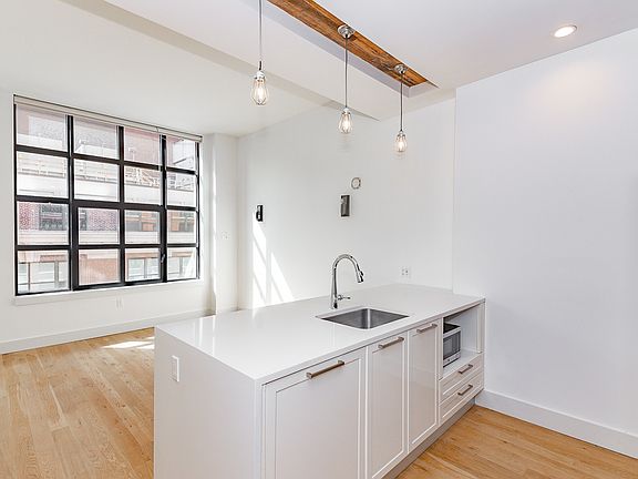 3rd image of 41-21 28th St #F7