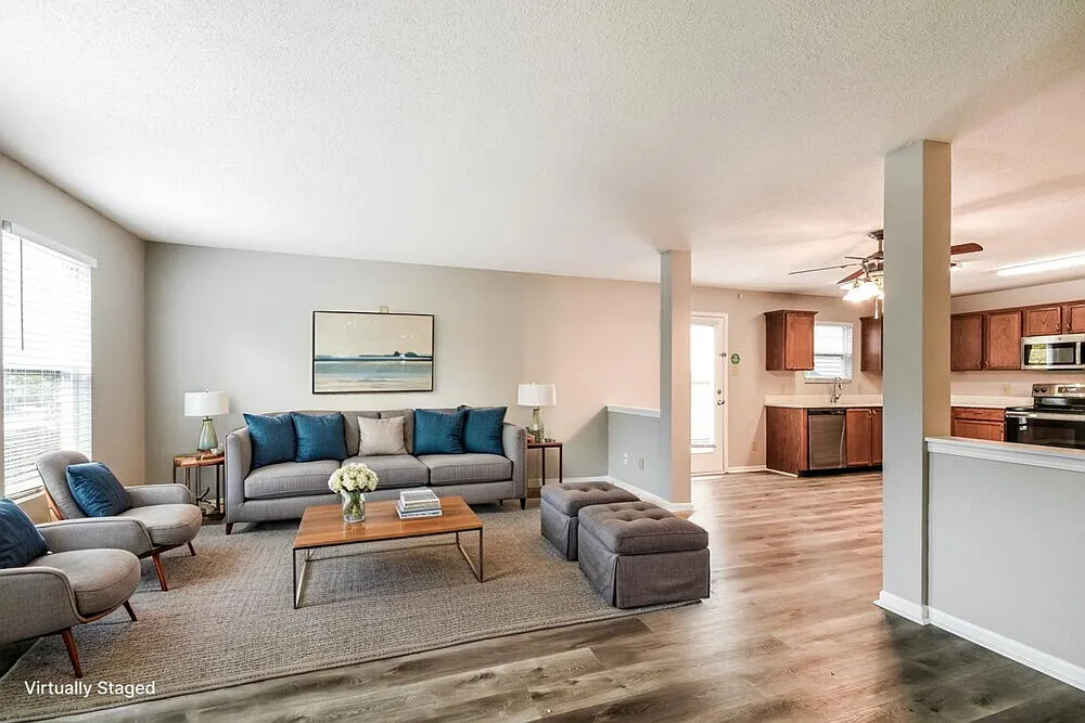 3 bed, 2.5 bath, 1784 sqft, $1,955 — Photo 4