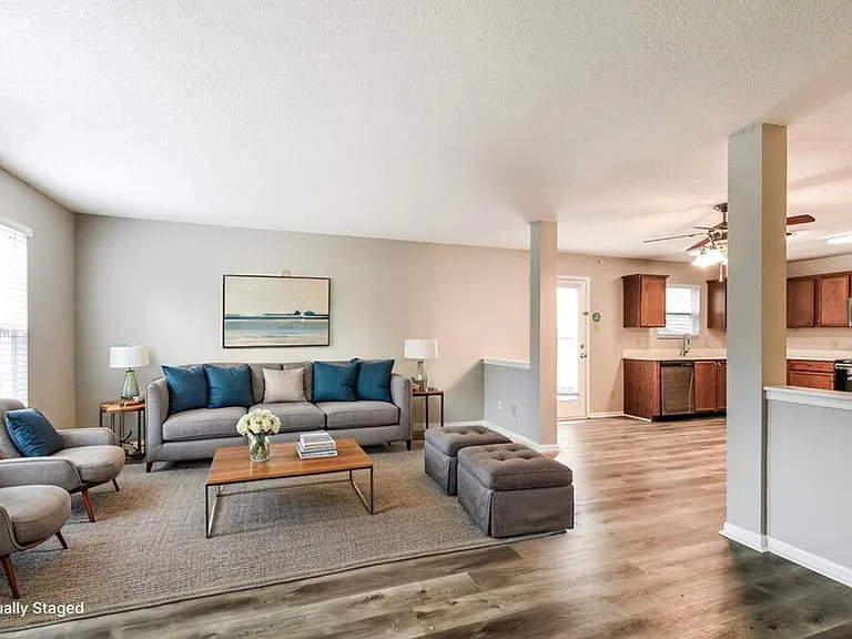 14390 Black Farm Dr — Photo 4
