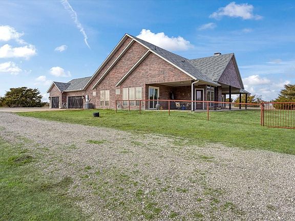 3rd image of 8636 Morgan Rd