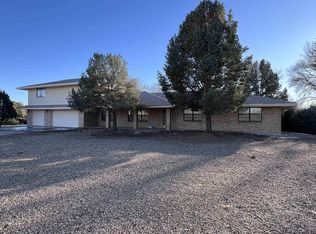 8 Walking Cane Ln, Roswell, NM 88201