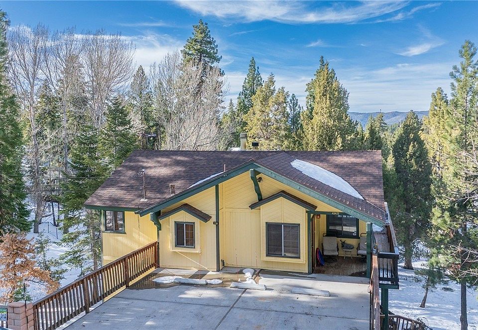 1st image of 43472 Primrose Dr