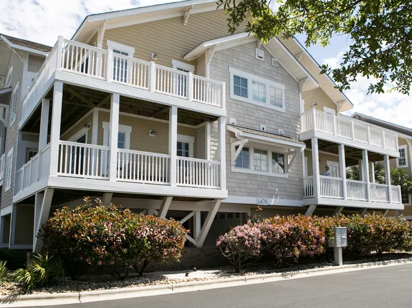 670 Saint Joseph St Unit 105, Carolina Beach, NC 28428