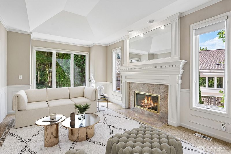 3rd image of 16580 SE 58th Place