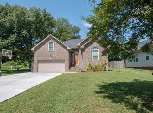 233 Stadium Dr #A, Hendersonville, TN 37075