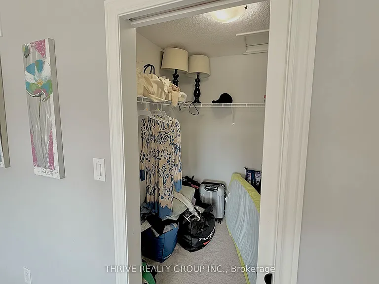 1340 John Kenney Dr — Photo 22