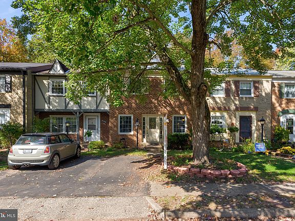 2nd image of 6104 Gothwaite Dr