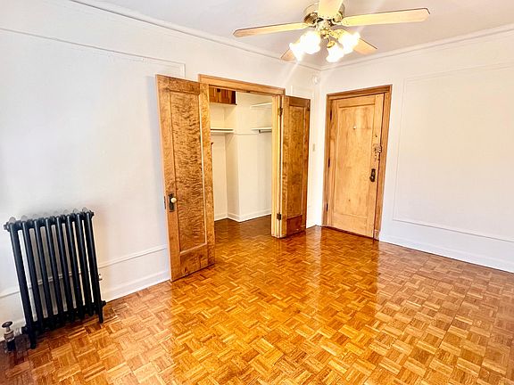 Deluxe 375 sq. ft. Studio