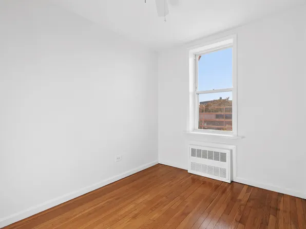 2265 Gerritsen Avenue image 11 of 12