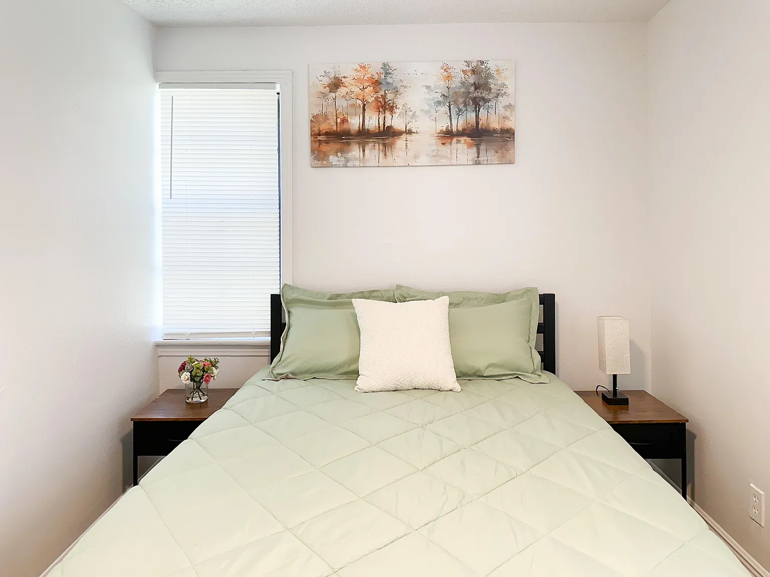 4 bed, 1.0 bath, 1050 sqft, $836 — Photo 3