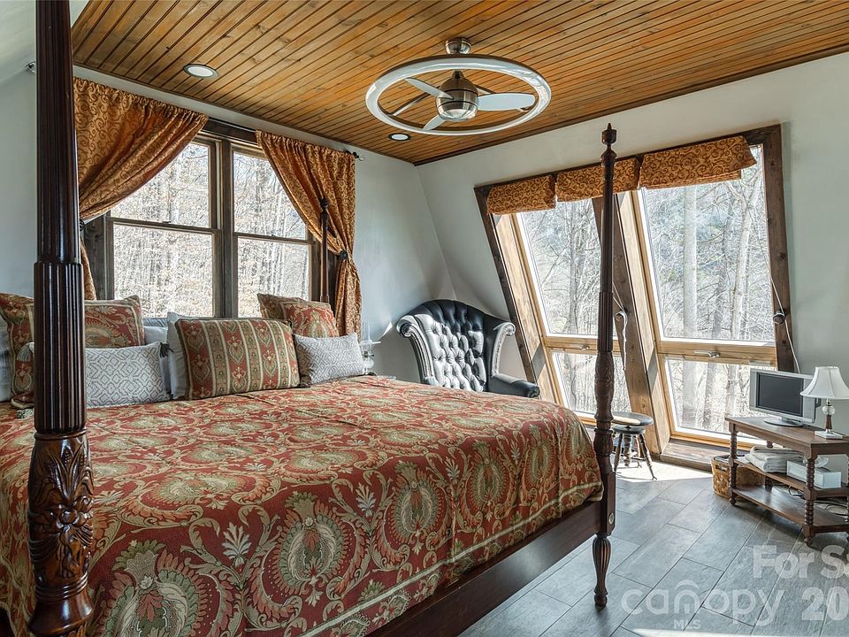 43rd image of 461 Ferguson Cove Loop