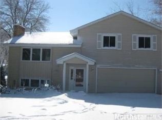6127 Beachwood Rd, Mound, MN 55364