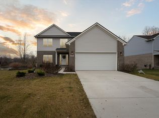 42765 Colonial Rd, Belleville, MI 48111