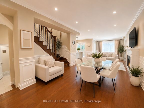 3rd image of 1049 Greaves Ave