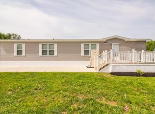 96 Irma Ln #96, Olmsted Falls, OH 44138