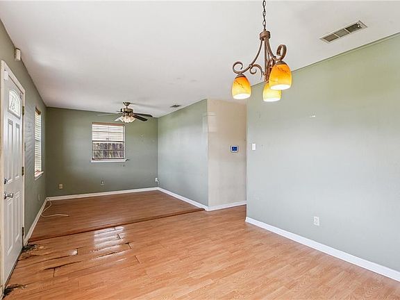 3rd image of 644 Ronson Dr
