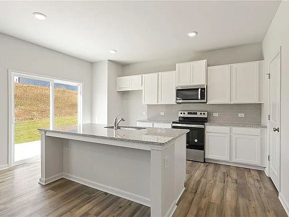 4th image of 959 Prudence Dr