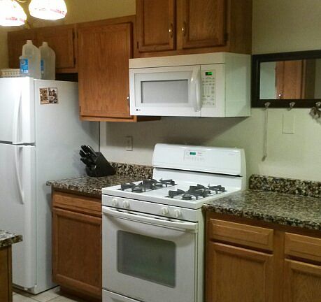 4th image of 752 Stafford Ct