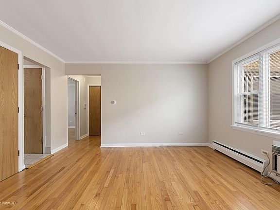 2nd image of 1537 Harlem Ave APT 2W