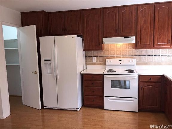 4th image of 3354 Zorina Way