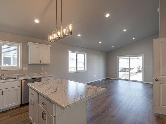 4th image of 6211 87th Ave S