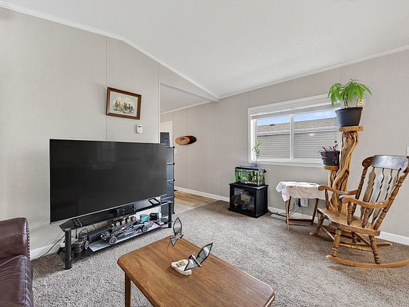 5th image of 5005 River Rd #107