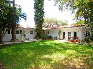 360 NE 85th St, El Portal, FL 33138