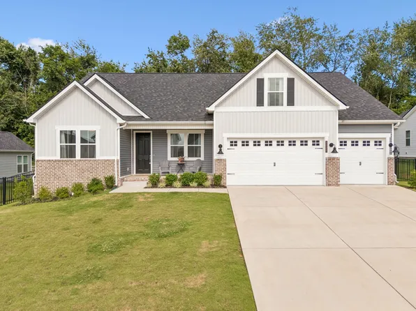 3020 Fernwood Ln, Columbia, TN 38401