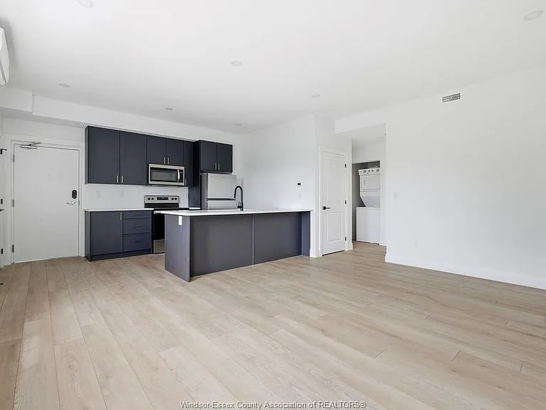 133 Laird Ave #203 — Photo 4