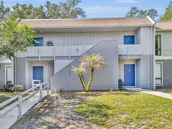 3rd image of 10 Sheoah Blvd APT 8