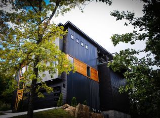 176 S Paddock Loop, Fayetteville, AR 72701