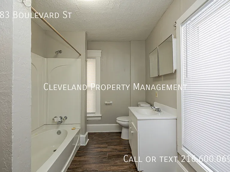 783 Boulevard St — Photo 17