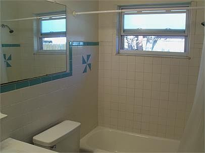 3rd image of 7027 Bougenville Dr