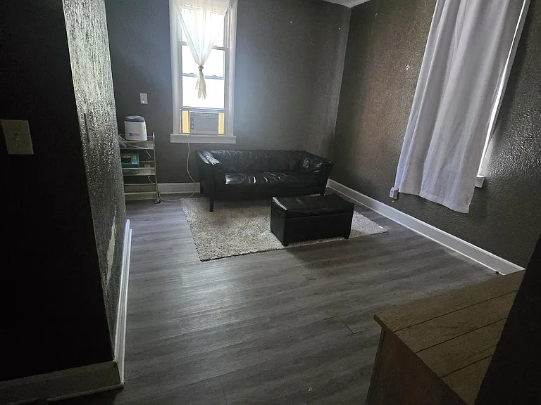670 Willey St #670 — Photo 13