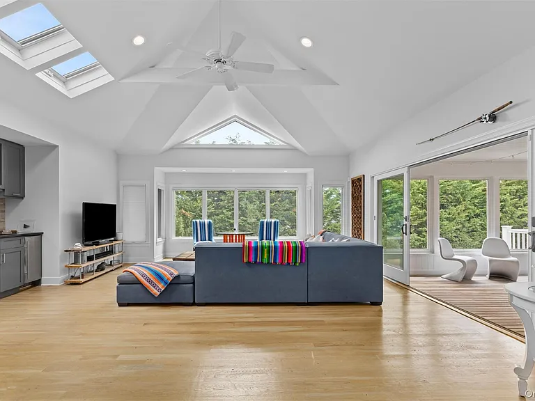 58 Bayfield Ln — Photo 15