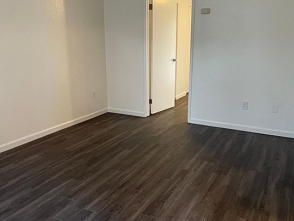 3rd image of 6907 150th St SW #31