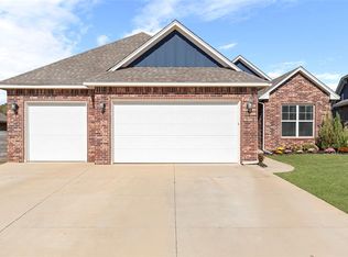 1605 Pendleton Pl, Moore, OK 73160
