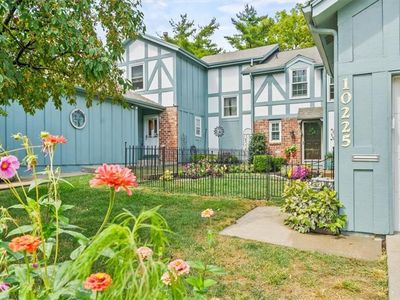 10225 Edelweiss Cir, Merriam, KS, 66203