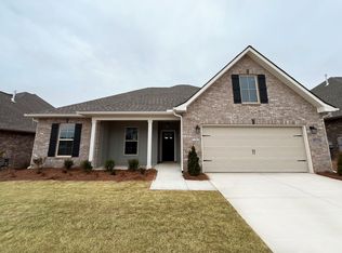 17775 Cabernet St, Athens, AL 35613