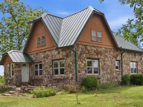 2886 County Road 382, Dora, MO 65637