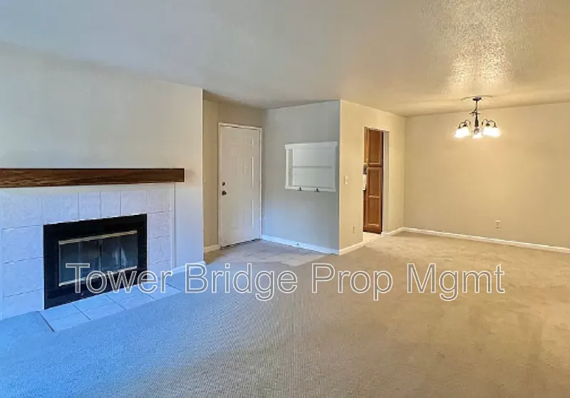 Building Photo - 11150 Trinity River Dr #29