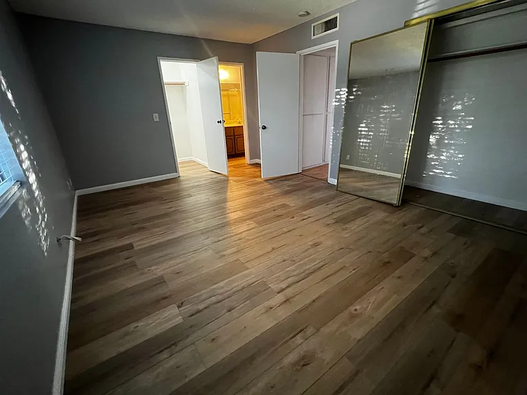 301 Brookside Ln #D-1 — Photo 14