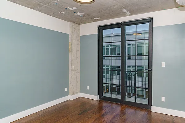 Rented by MySpaceNYC | media 78